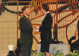 Irish_President_Mary_Robinson Prize winner Veronica Dunne Singing Competition
